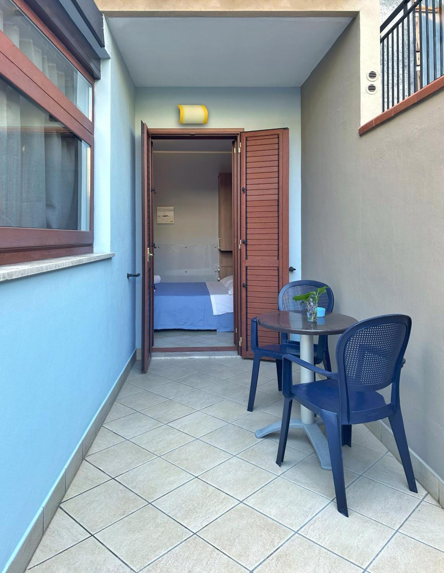 La Piazzetta Bed & Breakfast Giardini Naxos Eksteriør bilde