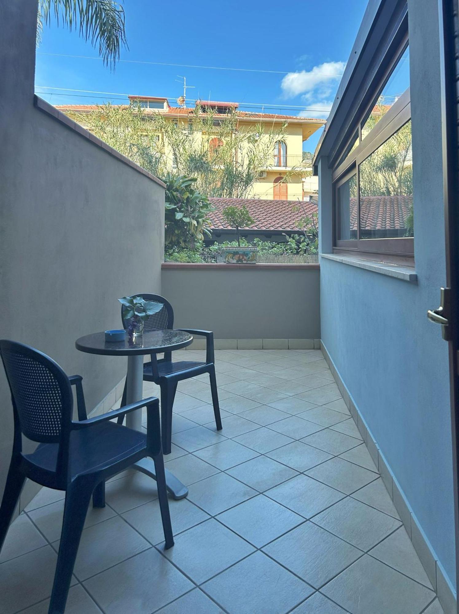 La Piazzetta Bed & Breakfast Giardini Naxos Eksteriør bilde
