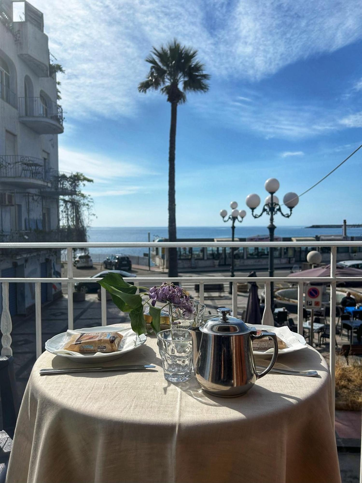 La Piazzetta Bed & Breakfast Giardini Naxos Eksteriør bilde